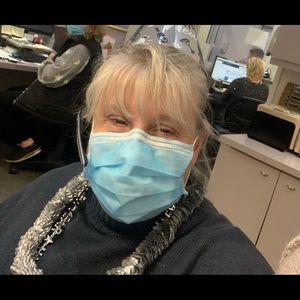 Meet your Posher, Lori